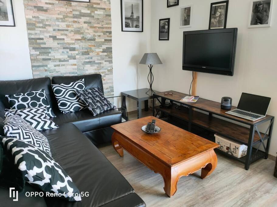 Grand T2 Esprit Loft Coeur De Ville 塞特港 外观 照片